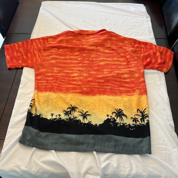 Pineapple Connection Hawaiian Button Down Shirt Size XL - Picture 8 of 8
